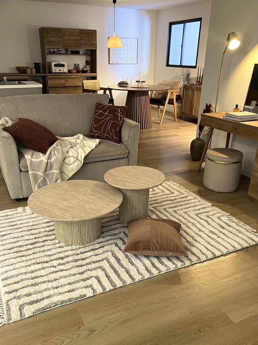 LOWYAで作るリビングが オシャレすぎる…🥺