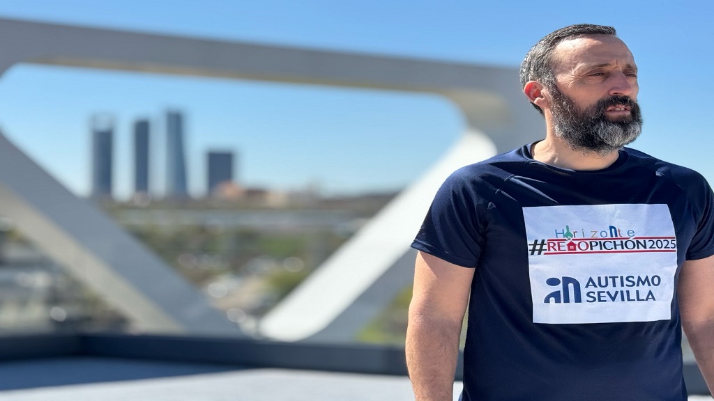 El #RetoPichón es un movimiento solidario para apoyar a distintas causas a través del deporte. <a href="/jlmunozescassi/">Juan L Muñoz Escassi</a>   lo puso en marcha en 2011 y lleva recaudados más de 500.000 euros  <a href="/PepeDaRosa1/">Pepe Da-Rosa</a> <a href="/AnaCarvajalMore/">Ana Carvajal Moreno</a> 
Escúchalo 📻 <a href="/CanalSurRadio/">Canal Sur Radio</a> 

👉 canalsur.es/multimedia.htm… 👈