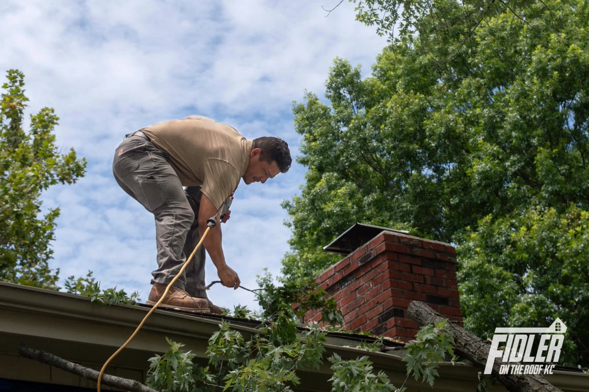 Need a roof checkup? We're on top of it! Inspections and estimates are 100% free. If we find a problem, we'll tell you about it. If we find nothing, we'll tell you that too. Either way, there's no charge.
FidlerOnTheRoofKC.com
#roofing #roofingcontractors #roof