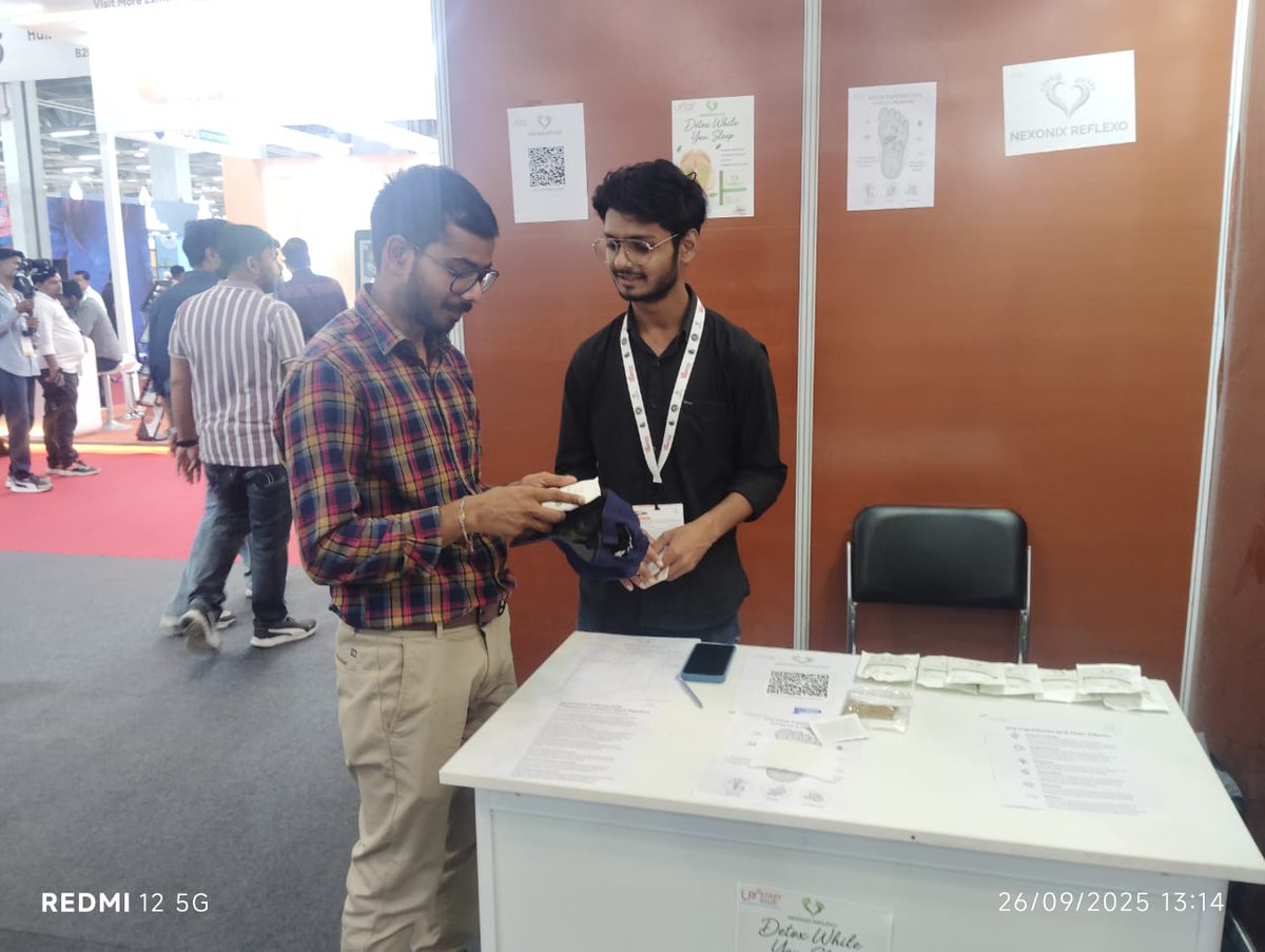 recb_ic's tweet photo. Our student startup Nexonix Reflexo Pvt. Ltd., a Healthcare startup, got a chance to showcase in UPITS under the umbrella of UPLC.We are sincerely thankful to Team UPLC for providing this opportunity @Dr.Vibhash Yadav @UPStartuppolicy https://t.co/PHR4de62G4