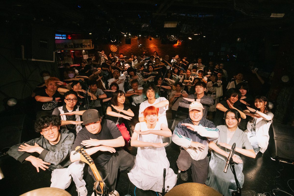 “Brighter Summer: 
August Repeats Like the Tide”

2025.9.23火・祝
@下北沢CLUB Que

1. adachi tarou vs left over
2. 海で待ってる
3. 日向夏
4. 赤い浴衣とブルーハワイ
5. まほろ
6. Mint Chocolate Chip
7. Brighter Summer
8.夕涼
EN1. She=Through
EN2.残暑

ありがとう！🍐

📷<a href="/mellowdawn_/">Emily Inoue</a>