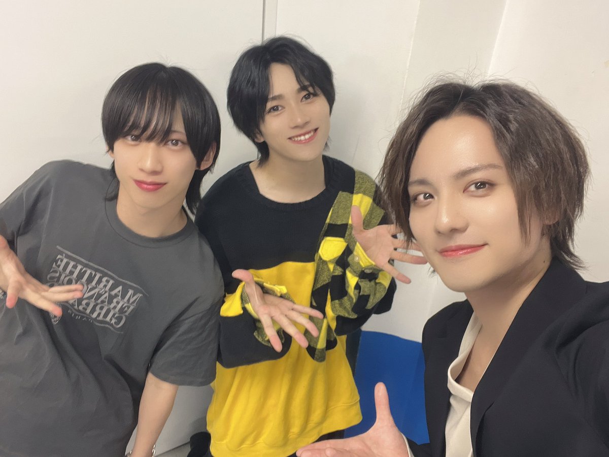 futo1126's tweet photo. 『俳優×俳優＝どうなりますかライブ！？』

全三部ご来場ありがとうございました！

ゲームからエチュードまで、最高に楽しい1日になりました〜！

明日は芸人さんとのコラボ、ご来場お待ちしております！ https://t.co/5nD3YwIOnf