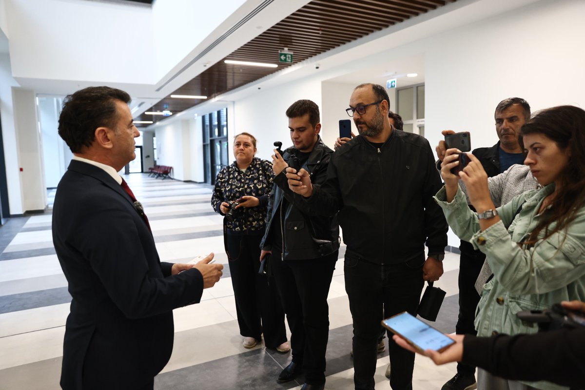 telgrafhaberr's tweet image. Çerkezköy Organize Sanayi Bölgesi (ÇOSB) tarafından Kapaklı’ya kazandırılan 115 yataklı ÇOSB Kapaklı Devlet Hastanesi hizmete girdi. 
#Kapaklı #DevletHastanesi #ÇOSB #ÇerkezköyOSB
telgrafgazetesi.com.tr/2025/09/27/115…