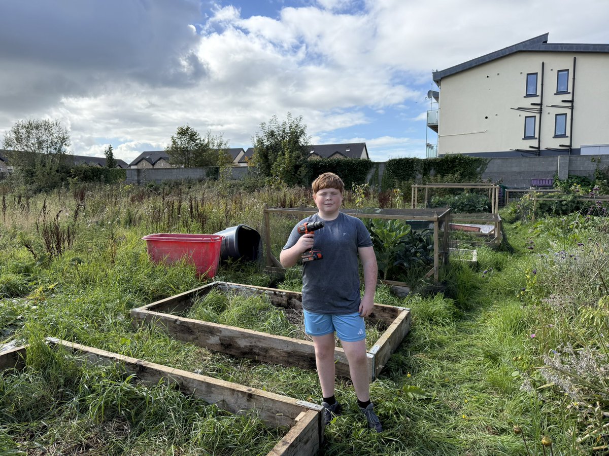 GardeningWell's tweet image. Zack made these two raised beds out of old scaffold boards. #reuse