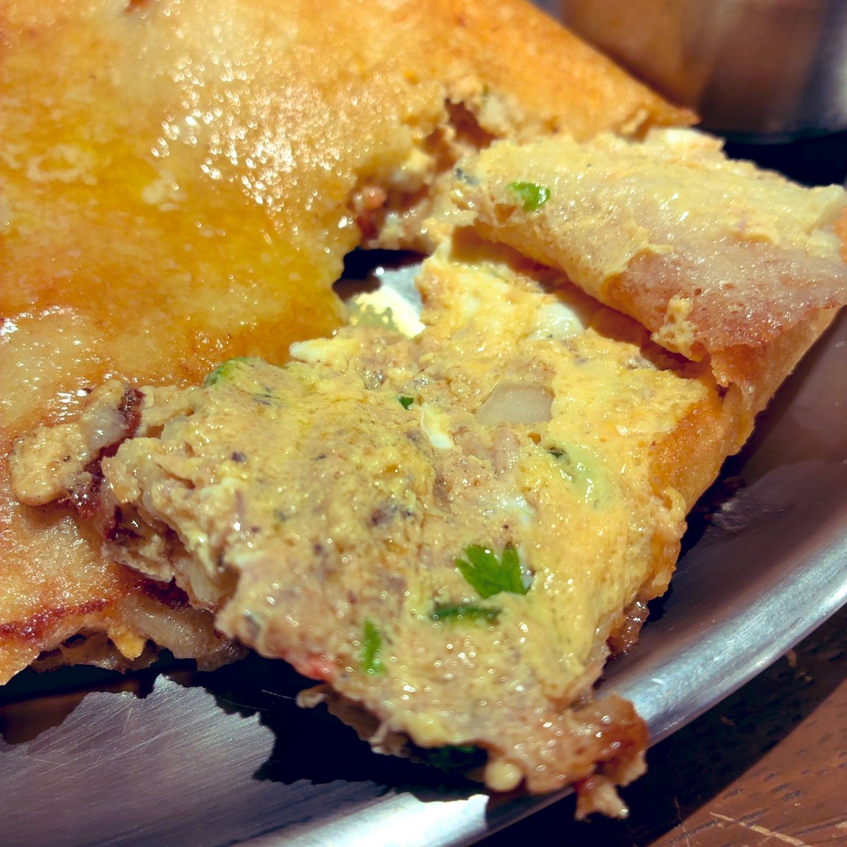zeatan's tweet photo. 総曲輪KHUSHIにて今日のスペシャル
サーディンドーサなど
ドーサは鰯とバターとグリーンチリのハーモニー。これだけで旨いがチャトニをつければ倍加
カレーは単体で食べた方が好みかな
胃の容量が減ってるのでこれくらいの分量だと有難い https://t.co/hqNv4DbDTU