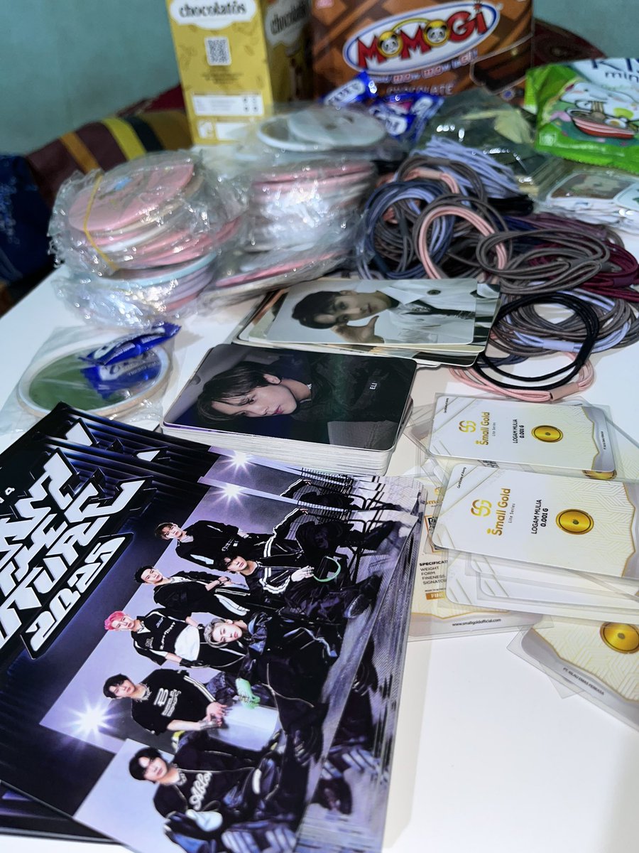 Malchaeee's tweet photo. 𐙚 Freebies TDS 4 in jakarta  𐙚
By : @Malchae181445 

📍day 2
⏰ 14.00 

How to Claim?
☆ follow me in x let's be moots
☆ like &amp; rt this post
☆ find me and say "hi"
☆ kindly tag me if you get it
☆ rt and like are appreciated https://t.co/f0QUpmMe2q