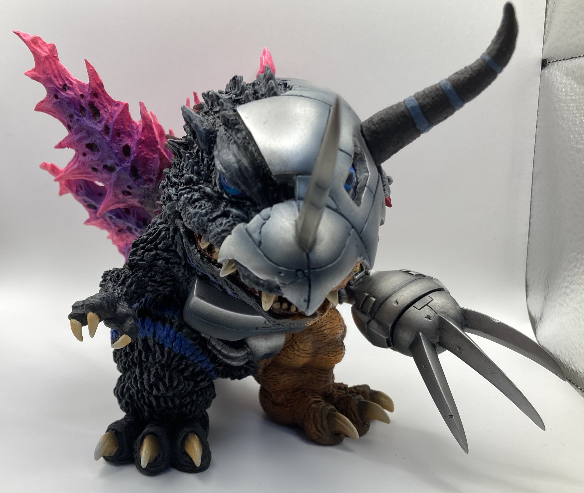 デフォリアル メタルグレイモン：G浸食モード ゴジラ　デジモン メタルグレイモン 