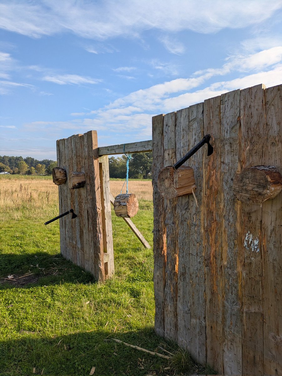 Adventurefields's tweet image. A surprise 'to release your inner viking' is the only clue they got. 
These guys had a great surprise Axe and Knife throwing experience this morning! 
thetournamentground.co.uk

#NottinghamshireDaysOut #BlythUK #EastMidlandsAdventure #NottsAdventure #UKFarmFun #RuralAdventures