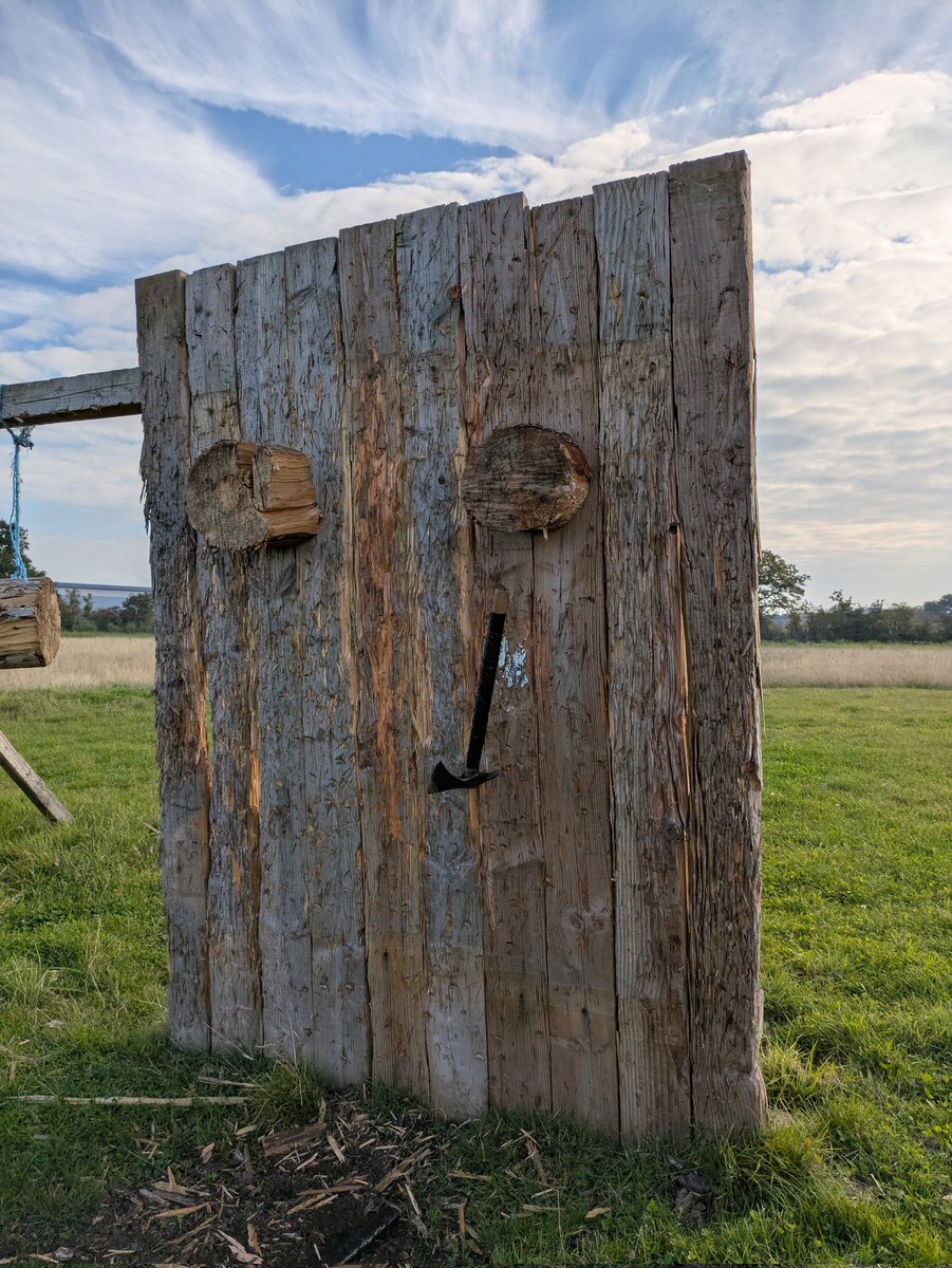 Adventurefields's tweet image. A surprise 'to release your inner viking' is the only clue they got. 
These guys had a great surprise Axe and Knife throwing experience this morning! 
thetournamentground.co.uk

#NottinghamshireDaysOut #BlythUK #EastMidlandsAdventure #NottsAdventure #UKFarmFun #RuralAdventures