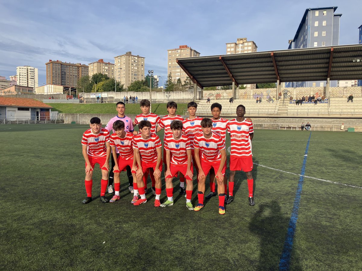 Gran remontada para llevarnos 3 puntazos en el descuento. Insistir, persistir, resistir y nunca desistir. Vamos, Orilla. ⚽️⚽️⚽️ 🔵⚫️ #ModoFV #SeiBellaComeUnGolAl90 <a href="/OrillamarSD/">Orillamar, SD</a>