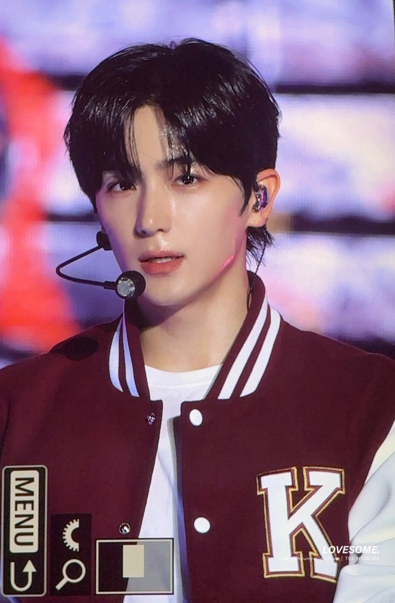 250927 #현재 미남

#더보이즈 #THEBOYZ #TBZ #이재현 #HYUNJAE