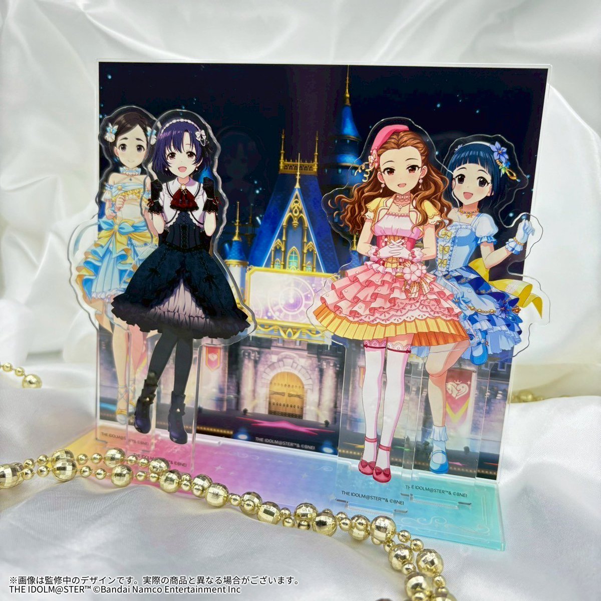 imas_CGofficial's tweet image. ┈┈┈┈ ❁ ❁ ❁┈┈┈┈┈

 #デレステ10thツアー千秋楽
　 　開催記念グッズ
  
  　　受注明日まで‼️

┈┈┈┈ ❁ ❁ ❁┈┈┈┈┈

カスタマイズ例をさらにご紹介💫

台座は5種類、背景は15種類、
アイドルはもちろん190名🌟

💎グッズ特設サイト
shop.asobistore.jp/feature/cg_10t…