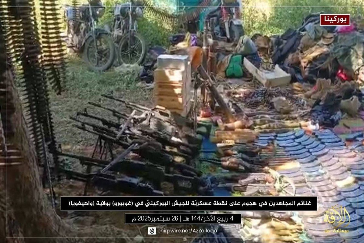 Intelligency225's tweet photo. Au #BurkinaFaso 🇧🇫, le #JNIM affirme avoir pris le contrôle d’un poste militaire de l’armée burkinabè à #Gomboro, dans la province de ouahigouya, le 25 septembre 2025. Armes lourdes et légères (mortier, RPG, PK, Kalachnikov), munitions, motos et divers équipements saisies https://t.co/uKb3quMU0A