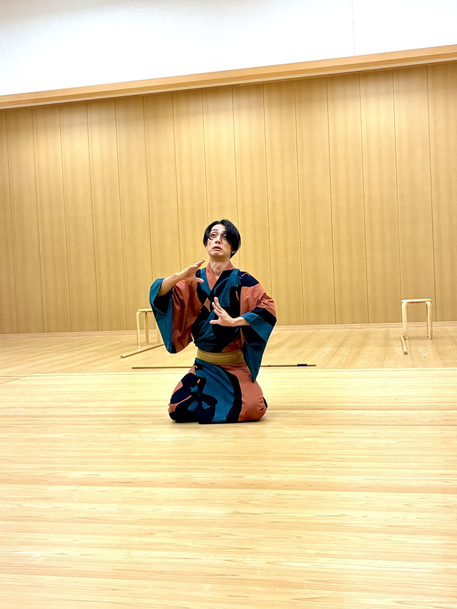 流風の美 [名古屋に生きる狂言装束] 芸艸堂 流風の美 [名古屋に生きる狂言装束] 芸艸堂 流風の美 [名古屋に