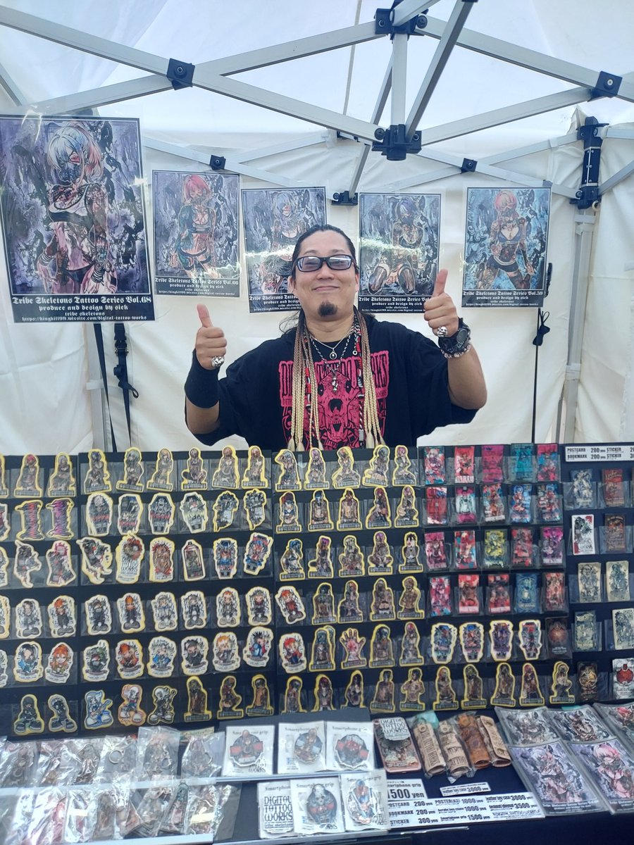 楽しみにしてたアートフェス行ってきましたーーー🫶
一番の楽しみにしてたおにぎりライブペイント🍙まさかの一番でした🤤

遊さん【<a href="/narukami_denki/">遊</a>】とsick
【<a href="/sick_zan/">sick/digital tattoo works</a>】さんのお写真撮らせてもらった✌️

#ビーサイドARTFES 
#ビーサイドレーベル
#bsidelabel