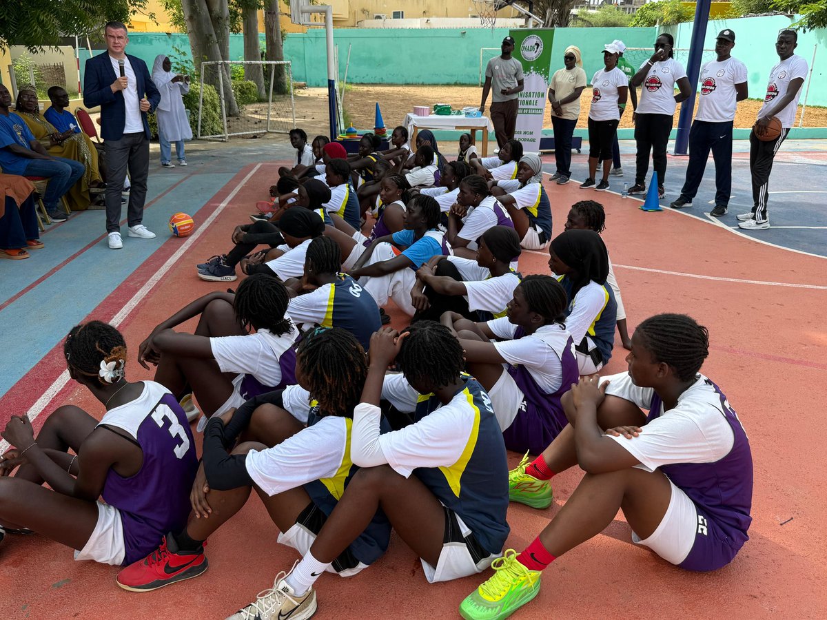 Inspiring way to wrap up our visit to Dakar — meeting with young Senegalese athletes. Empowering the next generation through education is key to keeping sport clean. <a href="/wada_ama/">WADA</a>