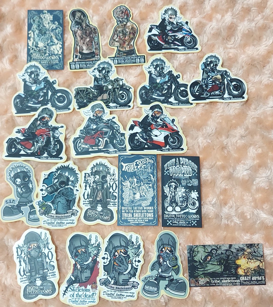 sickさんの集めてるステッカーもどれ持ってなかったか忘れちゃうので自分用で………( ˘꒳˘​  )

#ビーサイドレーベル
#bsidelabel