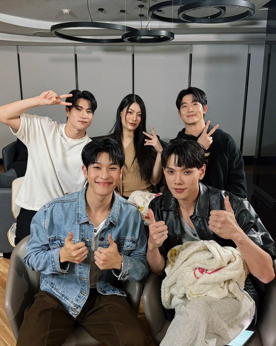 พร้อมแล้วค้าบบบบ ใครมารอแล้วบ้างง ❤️
🔗 youtube.com/live/XRUHkc1_d…

THE WICKED GAME EP1
#เกมรักลวงEP1