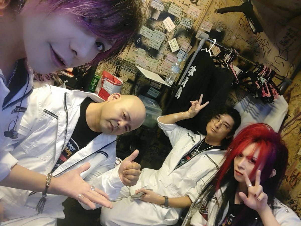 なちさん なちさん なちさん 那智(nachi) (@xnachix) / X