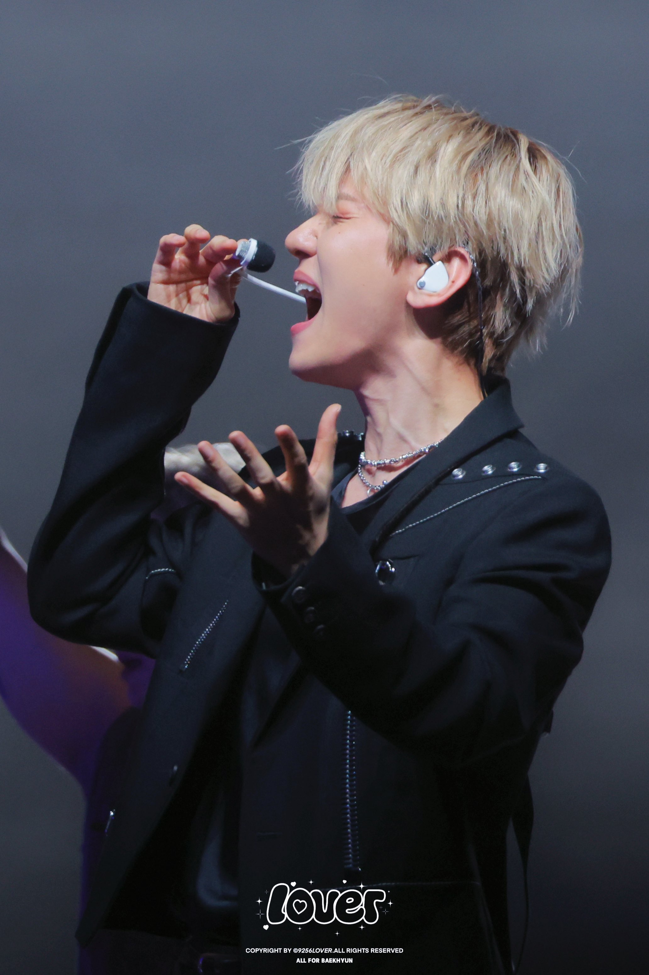 【백현 BAEKHYUN】フレーム ネームボード オーダー ぷっくり 백현 BAEKHYUN】フレーム ネームボード オーダー ぷっくり