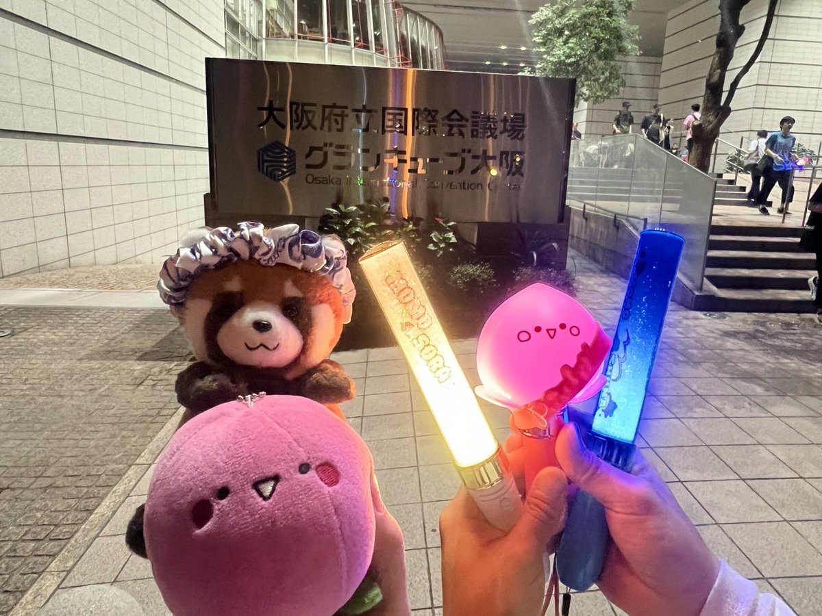LAWSON presents TrySail 10th Anniversary Tour 2025 “BestSail”DAY1終了〜

いやぁ本間何年振りのトラセ？
本間めーっちゃ楽しかったー！！

久々過ぎて振りとか、コールとか絶対忘れてるって思ってたけど身体が覚えてるもんやね！！

また明日も参戦しますよー
#TrySail好きと繋がりたい 
#TrySail
