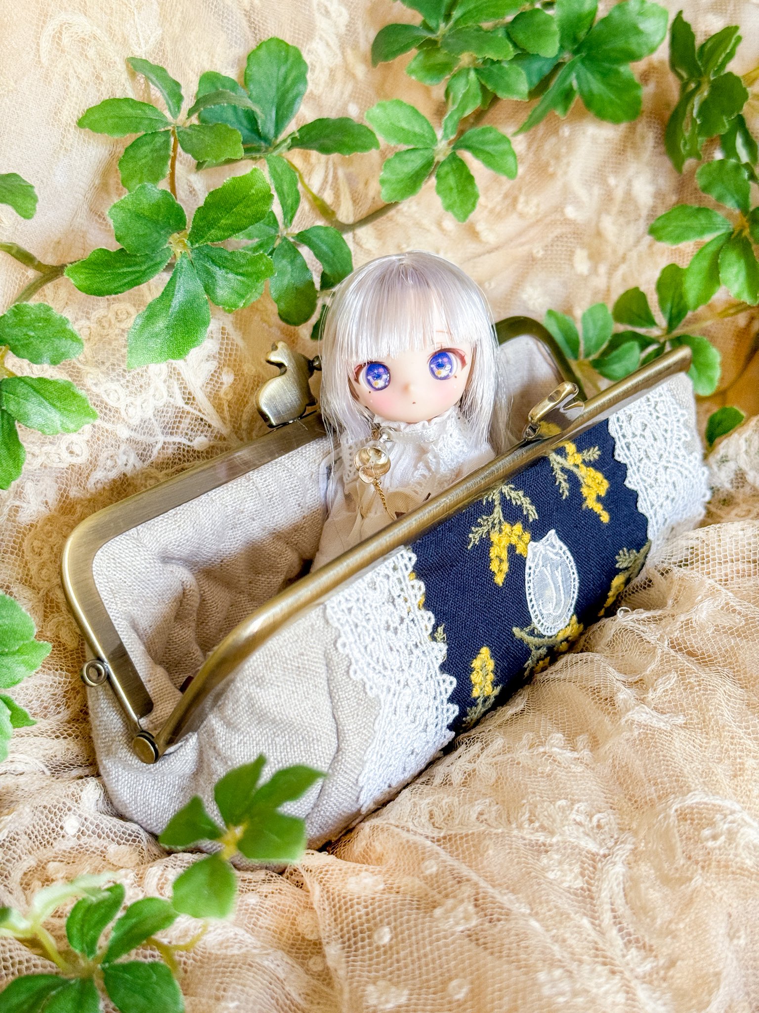 また、引っ越します(๑•̀ㅂ•́)و✧ がま口バック がま口ポシェット 黒しば／Pochette – WABISUKE