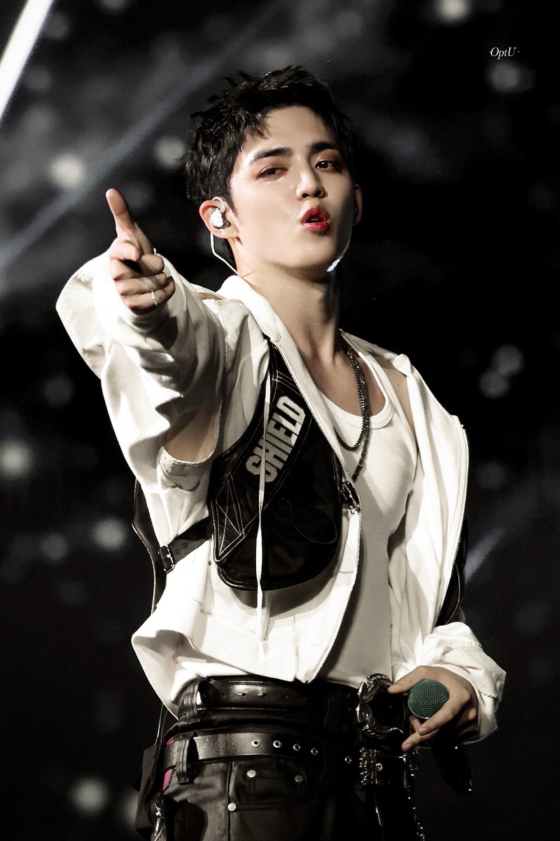 250927

#에스쿱스 #SCOUPS
#승철 #최승철 
#세븐틴  #SEVENTEEN  
<a href="/pledis_17/">세븐틴(SEVENTEEN)</a>