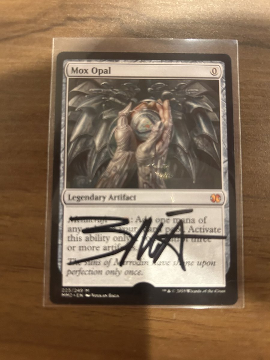 ついに1番好きなカードのAPゲット！
ミラディン版はもう手には入らなそうだた😢
でもイラストが好きだからいいんだ！！