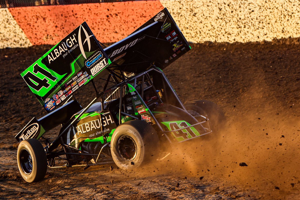 JJR41Updates's tweet photo. Back at it again today It is raceday @SharonSpdwy ! Looking to rebound! Be sure to tune into @dirtvision if you can’t be there! https://t.co/ptvUKRTESi