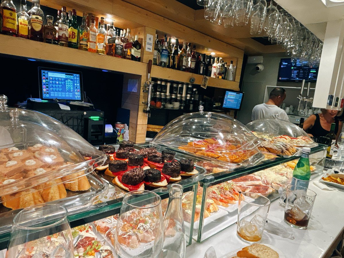 int_lemon's tweet image. ご飯めっちゃうまい〜( ˶‾᷄౪̮₍‾᷅˵ )
牡蠣は最終日に食べたけどもっと食べたかったｗ