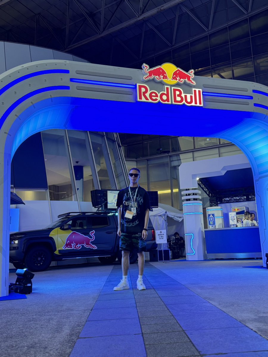 東京ゲームショウred bullのアフターパーティ
みらたんぐと行ってきた🕴️