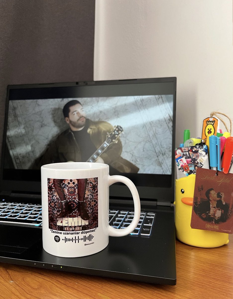 ders çalışmak için oturduğumuz masada 2 dakika sonra <a href="/birkaranfil59/">birkaranfil</a> 🥹🤍