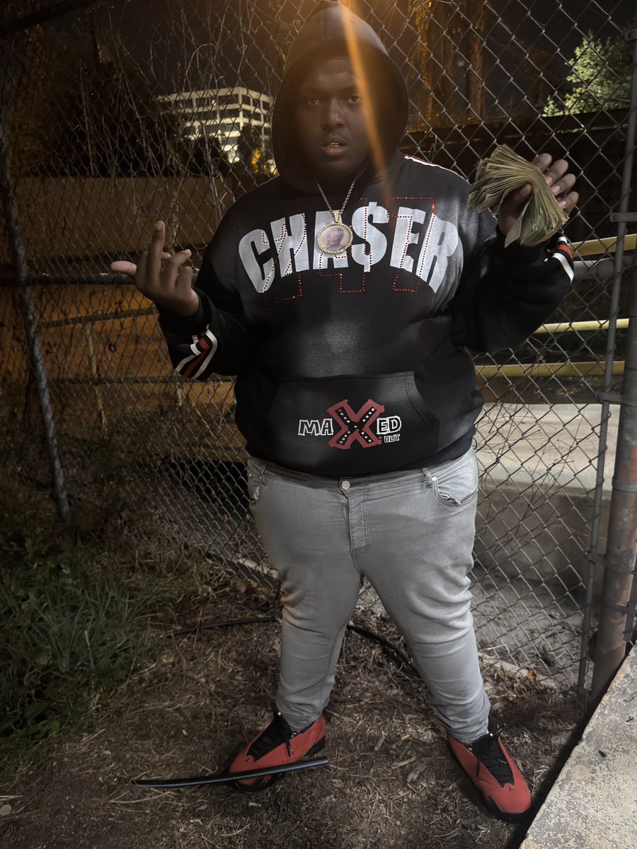 ‎ ‎ ‎ 1 tweet media