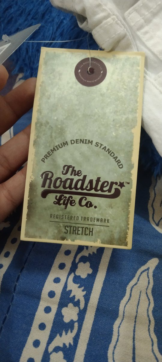 Gunjansharma_97's tweet photo. Can't even trust myntra anymore.
I've ordered roadster jeans and this is what I got
Neither brand nor quality
#abuseoftrust
@myntra
@MyntraSupport
@jagograhakjago
I'm returning this product and uninstalling Myntra app. https://t.co/g4LSokpFBQ