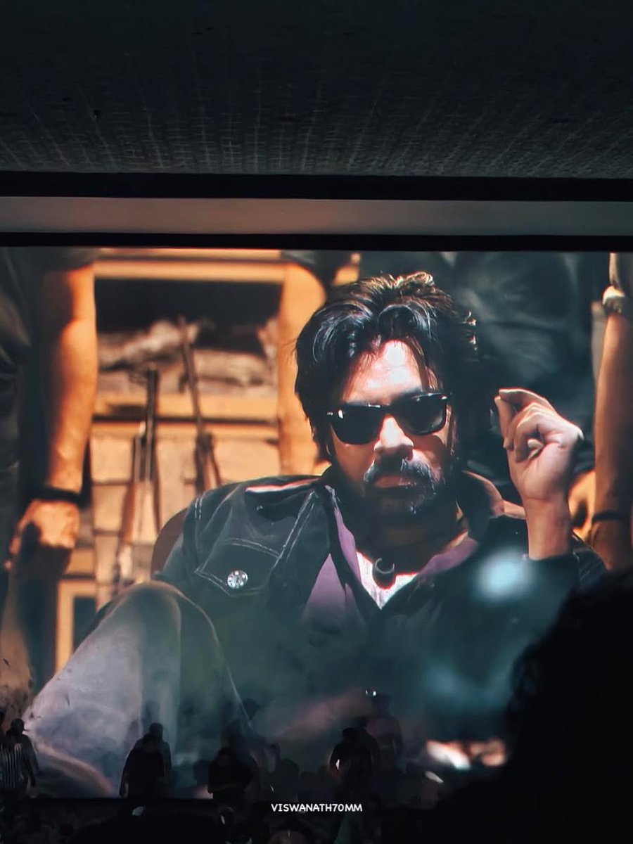 Chanti616's tweet photo. #TheyCallHimOG 2 Days Total WW Collections close to 110cr share - 185Cr Gross 🔥🔥🔥 #BoxOfficeDestructorOG 

Telugu version Contribution tho ee range numbers ⚡️proper ga other languages dubbed release chesunte verey level vundedi https://t.co/2fuE6pBoXc