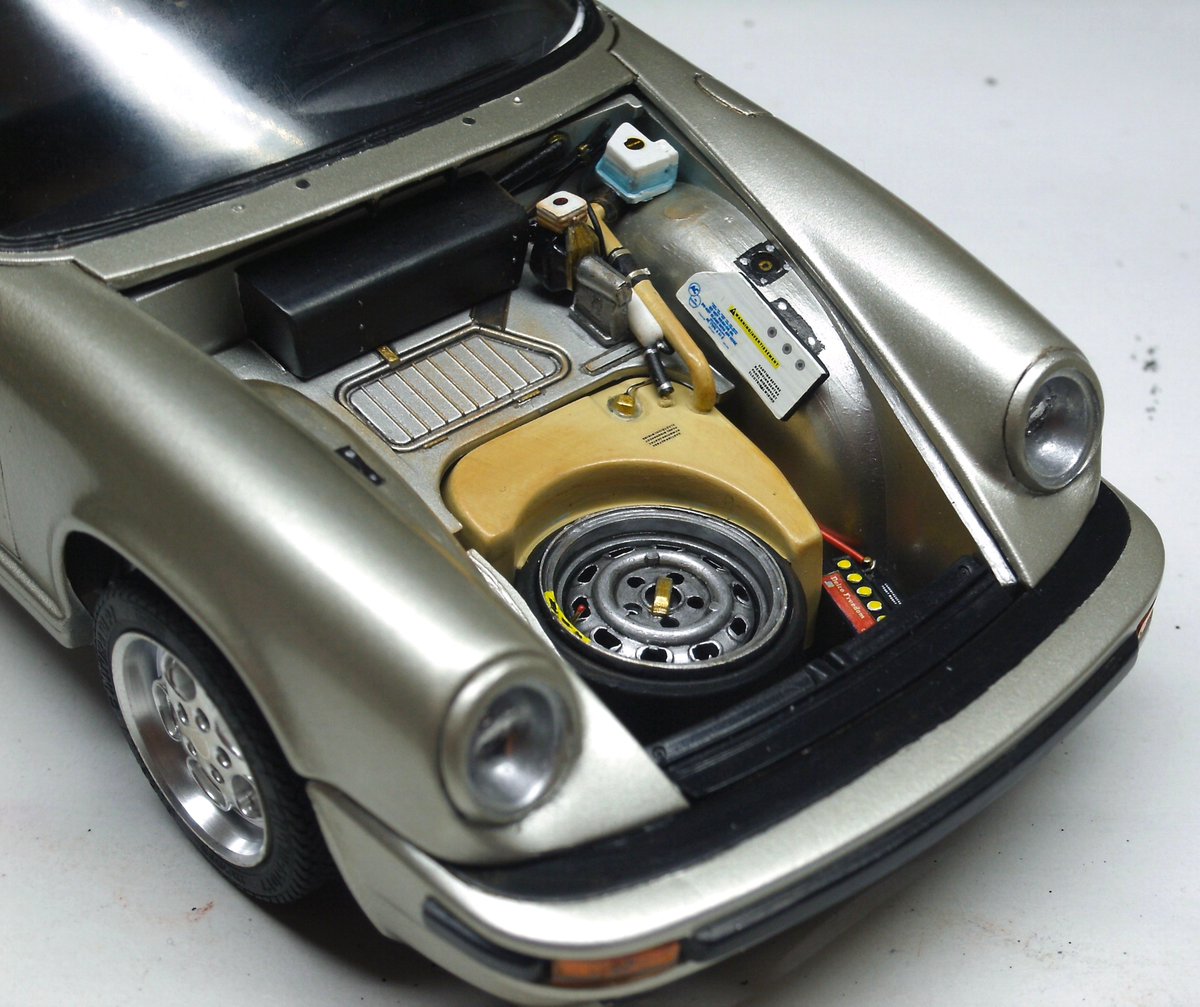 HirakawaDavid's tweet image. 1984 Porsche Carrera Targa. A Revell premium kit.
1984年式ポルシェ・カレラ・タルガ。Revellのプレミアムキット。
#Porsche
#Revell
#Scalemodel