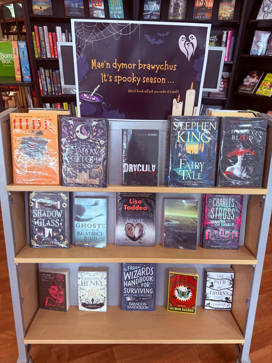 RiscaLibrary's tweet image. Rhy gynnar ar gyfer darlleniadau brawychus?... BYTH…
Too early for spooky reads?... NEVER…
👻🎃🍂🧟♂️🍂🎃👻