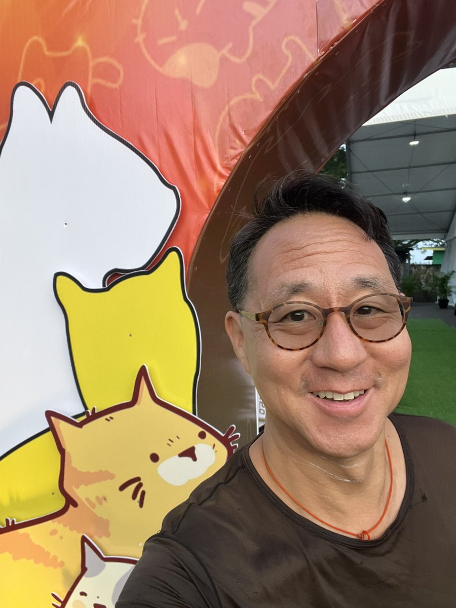 CurtisSChin's tweet photo. How is your #Caturday going? Greetings from the #Kuching International #Cat 😽 Festival. Yes, there is such a thing, of course, here in #thecatcity & capital of #Sarawak, Malaysia: Kuching. Thanks @StacieBerdan for the photo assistance. #MoreToDiscover. #OpenMindset. #GoGlobal! https://t.co/BInnLFmxcR