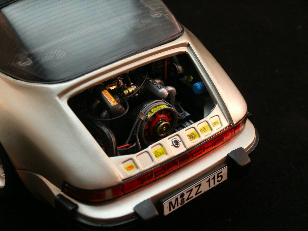 HirakawaDavid's tweet image. 1984 Porsche Carrera Targa. Painted with Titanium Silver.
1984年型ポルシェ カレラ タルガ。
塗装はチタニウムシルバー。
#Porsche
#Revell
#Scalemodel
