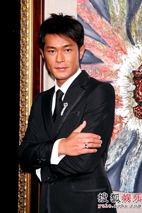 sai_garparty2's tweet image. 古天樂とファッションショー
台湾で開催されたダイヤモンドのファッションショーに初参加した古天樂。
クールな表情、男性的な魅力…等など、絶賛されていました。可愛格好良い😊💕

#古天樂
#ルイス・クー