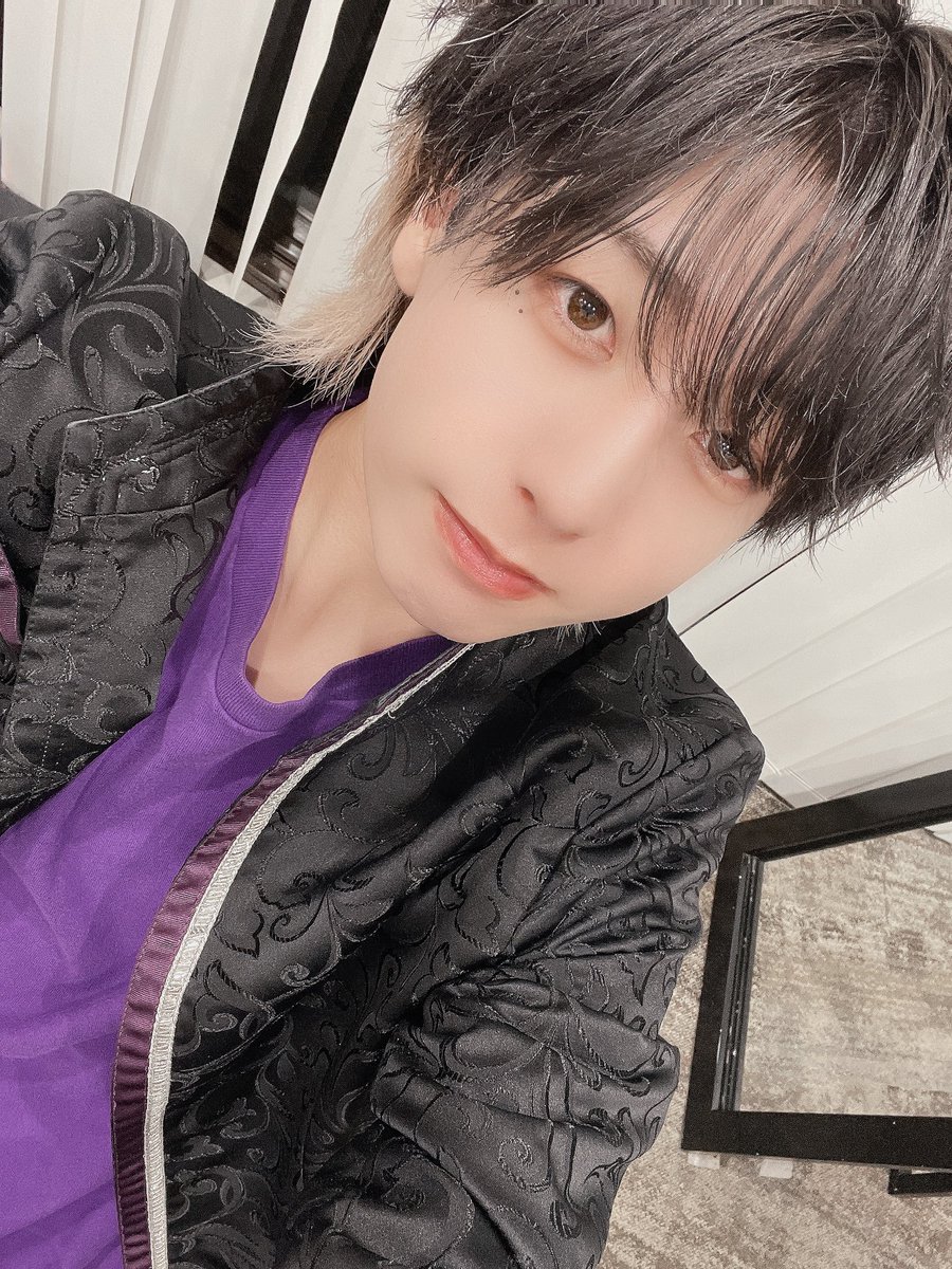 ジャンプストリートツーマンライブありがとー！✨️
みんないい人で楽しかったー！！
次は明日！ラッシュツーマンライブ！新宿スタークレーンでまってるよー！！