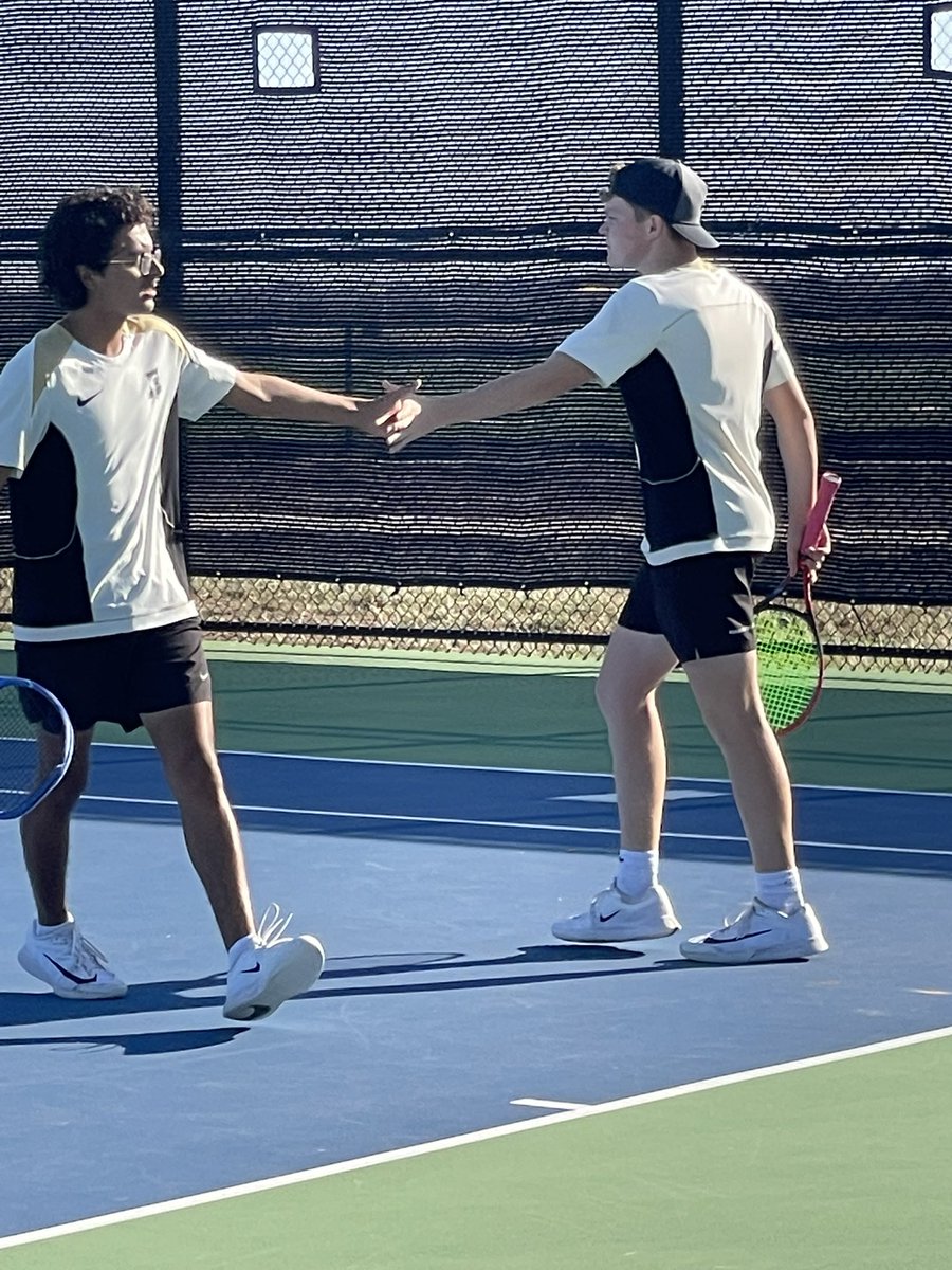 AHS_EagleTennis's tweet photo. Eagles won a big district match 18-1 against Wichita Falls Memorial! https://t.co/6iykdaagvy