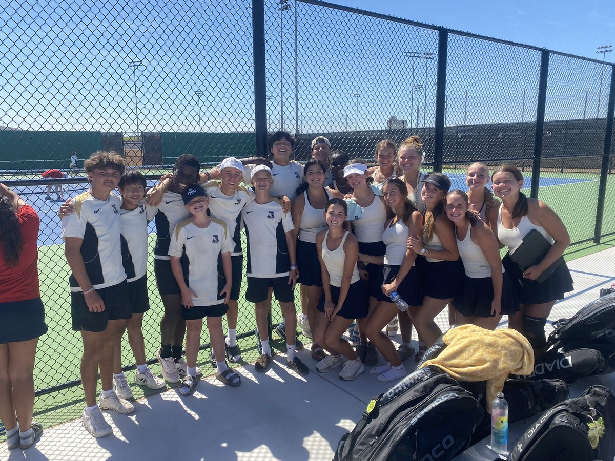 AHS_EagleTennis's tweet photo. Eagles won a big district match 18-1 against Wichita Falls Memorial! https://t.co/6iykdaagvy