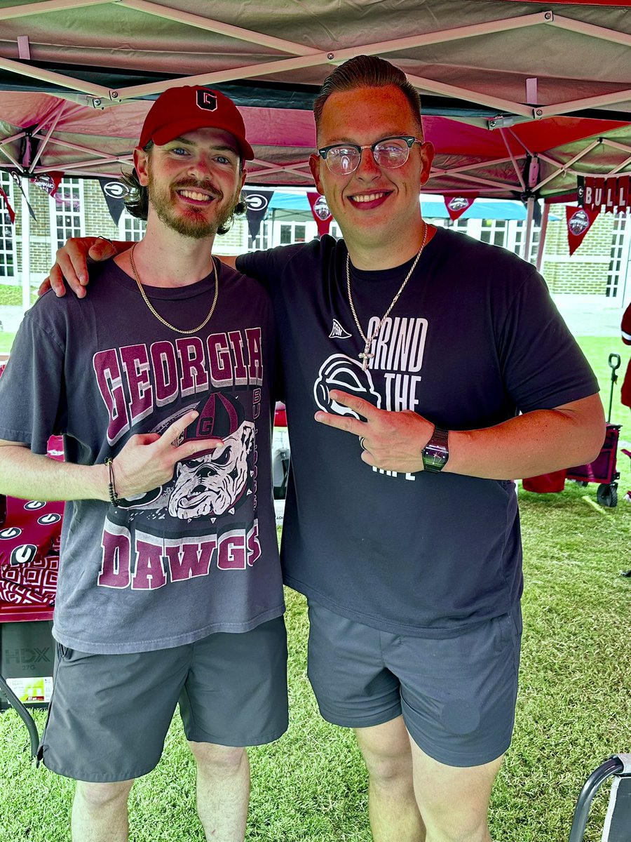 ᴛᴏᴍᴍʏ ʟᴇᴇ tweet media