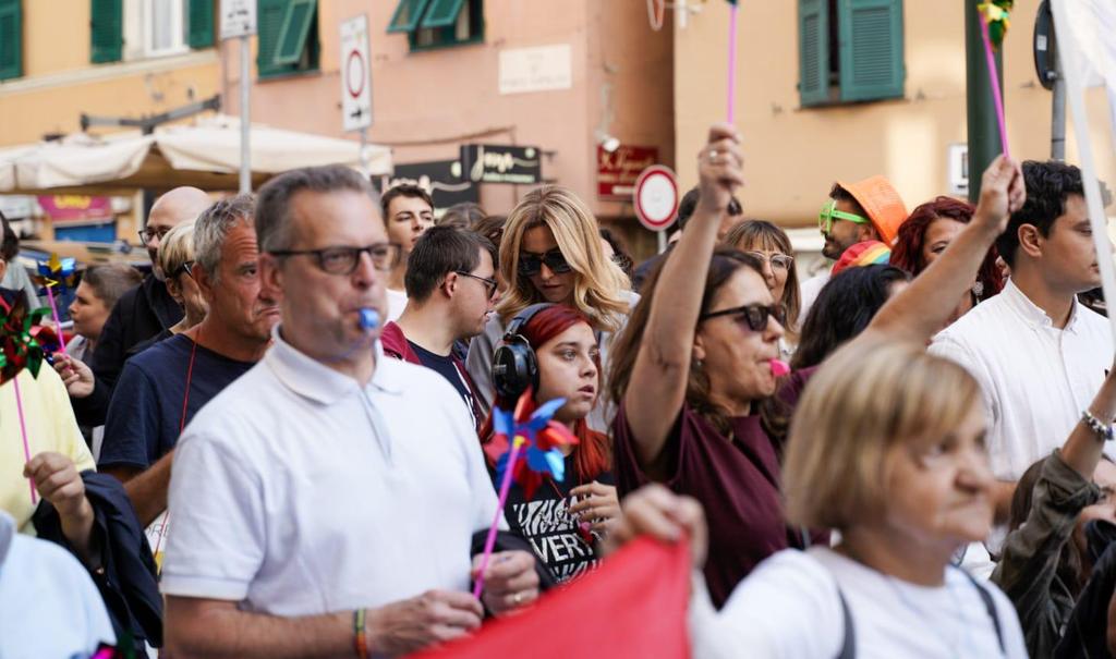 ComunediGenova's tweet image. ➡️ Disability Pride a Genova

🤝 Questo pomeriggio si è tenuto a Genova il #DisabilityPride, la giornata dedicata ai diritti, all’inclusione e alla valorizzazione delle persone con disabilità