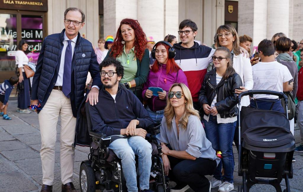 ComunediGenova's tweet image. ➡️ Disability Pride a Genova

🤝 Questo pomeriggio si è tenuto a Genova il #DisabilityPride, la giornata dedicata ai diritti, all’inclusione e alla valorizzazione delle persone con disabilità