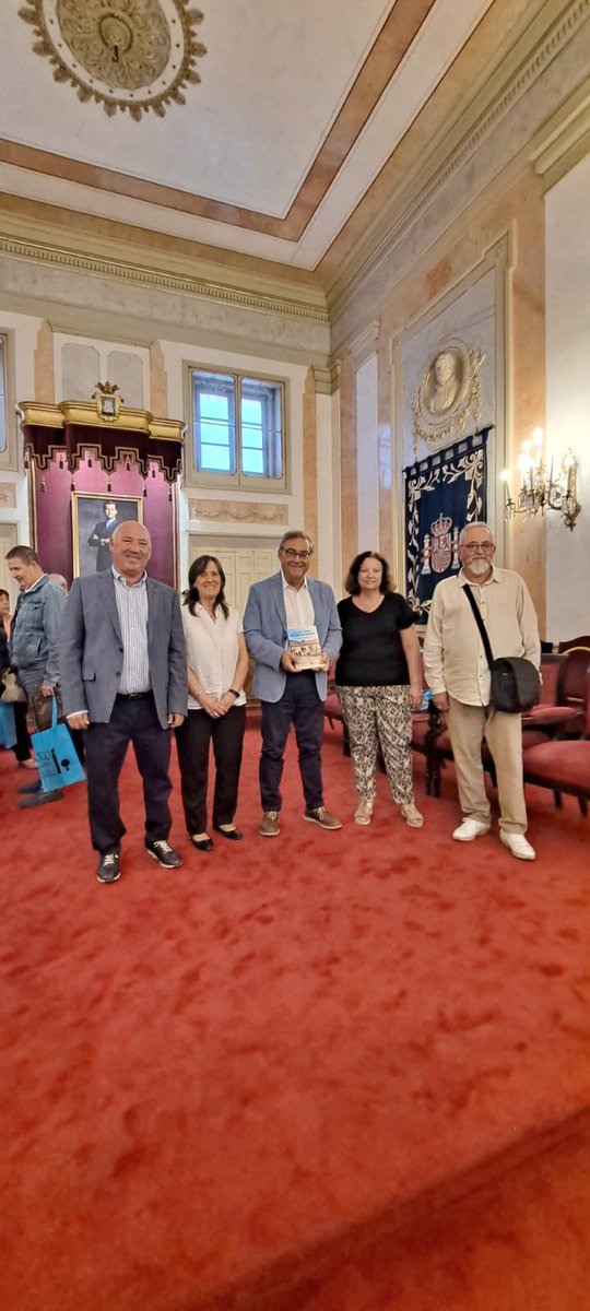 📚Ayer tuvo lugar la presentación del libro "Alcalá de Henares. 500 años de gigantes", por M. Vicente Sánchez Moltó, Presidente de la IEECC.

🖋️"Alcalá de Henares. 500 años de gigantes", es una coedición de la Institución de Estudios Complutenses junto con el <a href="/AytoAlcalaH/">Ayuntamiento de Alcalá de Henares</a>