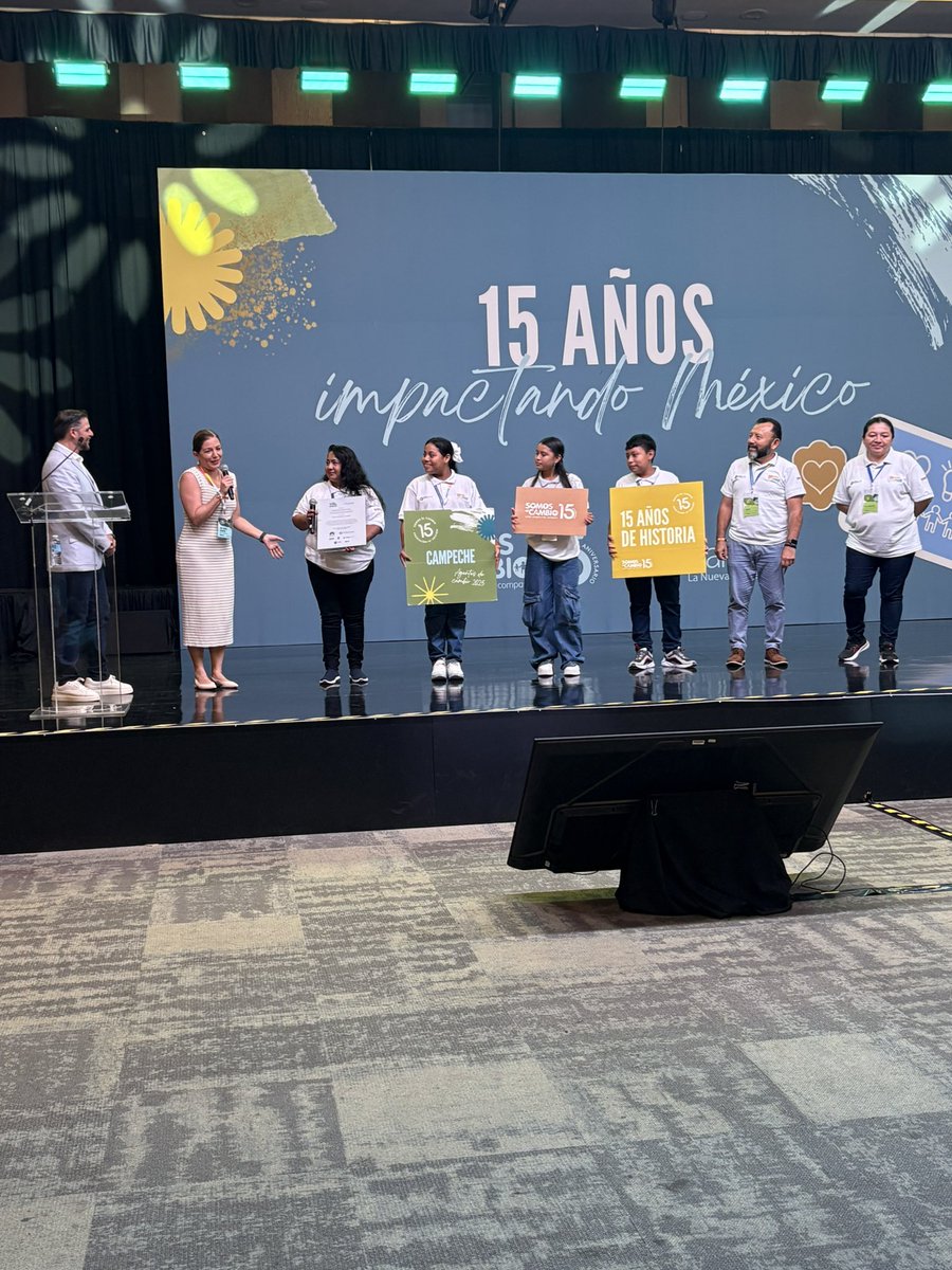 Equipo Pequeños grandes paramédicos de Campeche. 

<a href="/UCSCampeche/">Gobierno de Campeche</a>
<a href="/SEDUCampeche/">SEDUC CAM</a>
<a href="/ProfVictorSar/">VICTOR MANUEL SARMIENTO MALDONADO</a>
<a href="/LaydaSansores/">Layda Sansores</a>