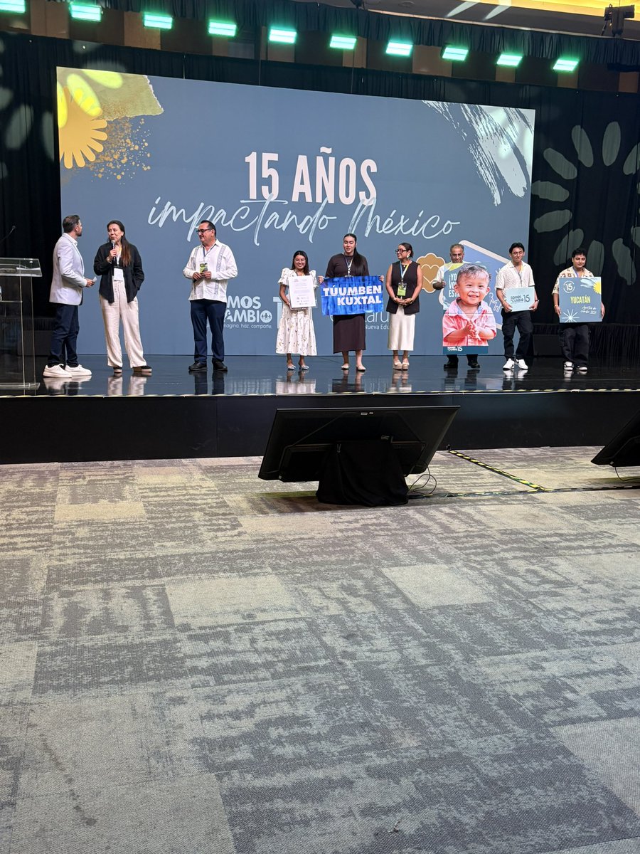 Equipo Túumben Kuxtal, un hogar para Jorgito de Valladolid, Yucatán. 
@gobyucatan
<a href="/huachodiazmena/">Joaquín Díaz Mena</a>
<a href="/educacionyuc/">Secretaría de Educación SEGEY</a>