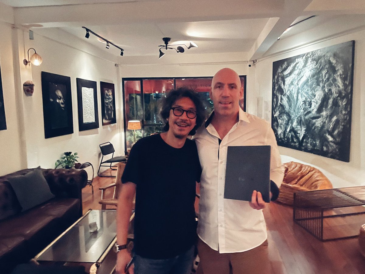 KlongMatthew's tweet photo. hanging out w/ an old friend (from high school), couple drinks at Yak Bar Tao Poon then ended up listening to Mccoy Tyner records with a super friendly thai artist and his gang along klong prapa
u never know where you’ll end up in #bangkok #bangsue
https://t.co/4qlLwkSW1Y https://t.co/aKQ2aUy97l